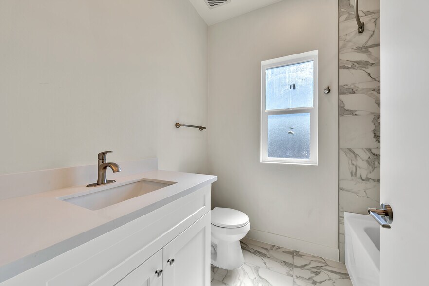 More Photos Of 33912 Whispering Palms Trail, Cathedral City Apartments For Sale