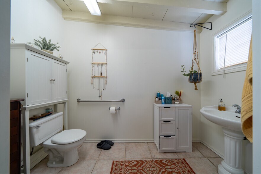 More Photos Of 2507 W Avenue L, Lancaster Apartments For Sale