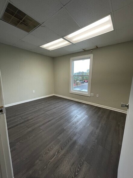 More Photos Of 710 W Colonial Dr, Orlando Office For Lease