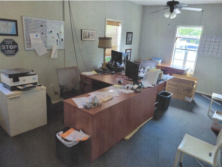 More Photos Of 245 Gonyo Ln, Richmond Office For Lease