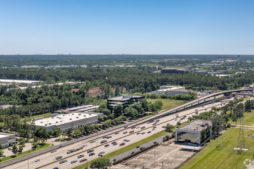 More Photos Of 3838 N Sam Houston Pky E, Houston Office For Lease