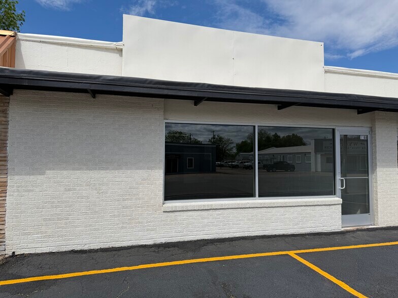 More Photos Of 1168 Butternut St, Abilene Flex For Lease
