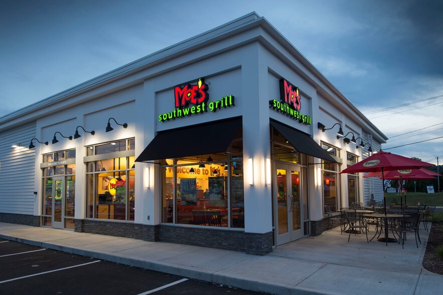 More Photos Of 624 W Main St, Norwich Unknown For Lease