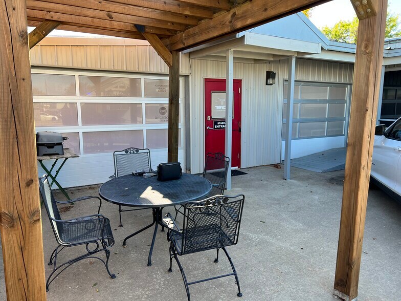More Photos Of 28 NE 28th St, Oklahoma City Flex For Sale