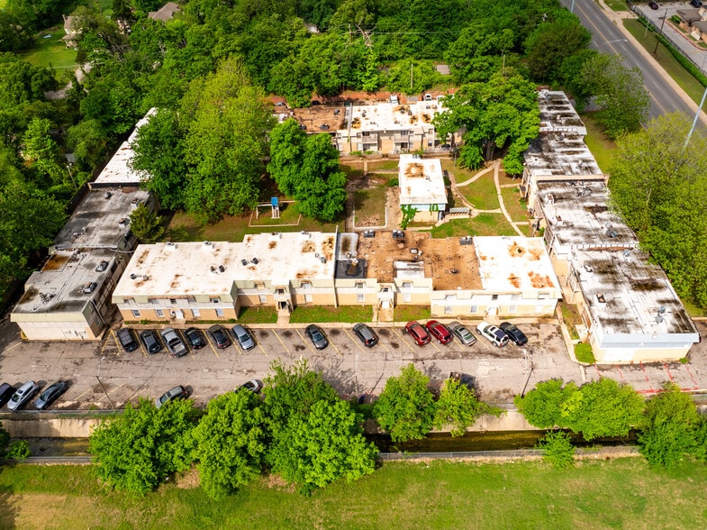 More Photos Of 5924 NW 10th St, Oklahoma City Apartments For Sale