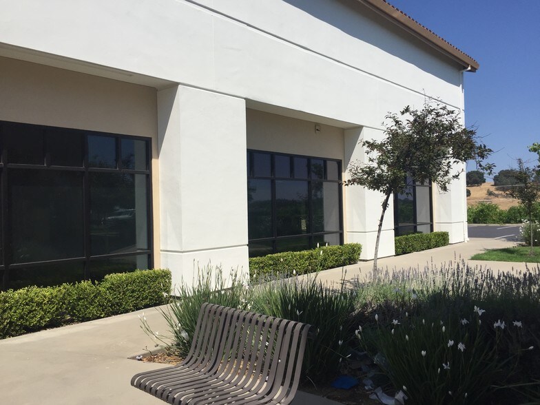 More Photos Of 12140 Industry Blvd, Jackson Unknown For Lease