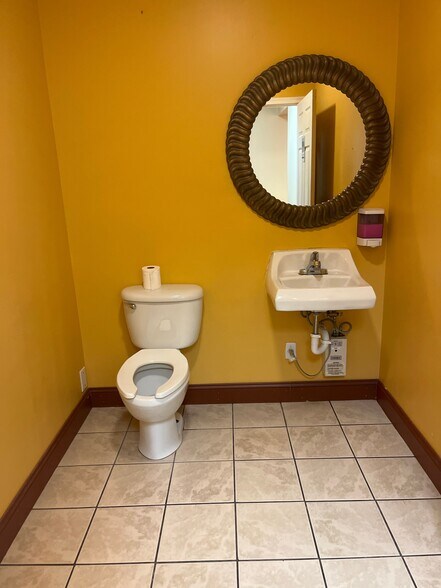 More Photos Of 2728 W Main St, Medford Manufacturing For Lease