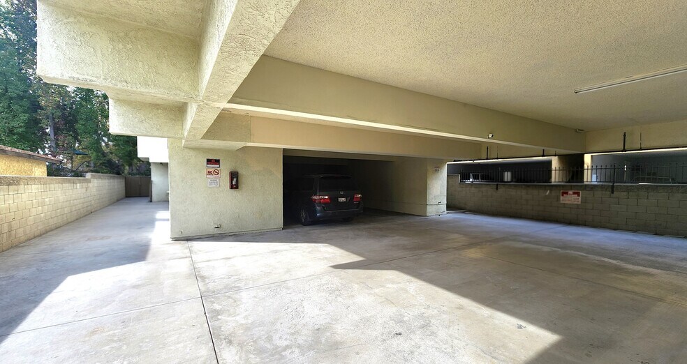 More Photos Of 5227 Eagle Dale Ave, Los Angeles Apartments For Sale