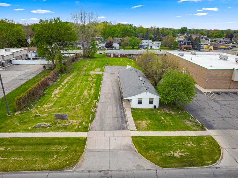 More Photos Of 228 Inkster Rd, Inkster Apartments For Sale