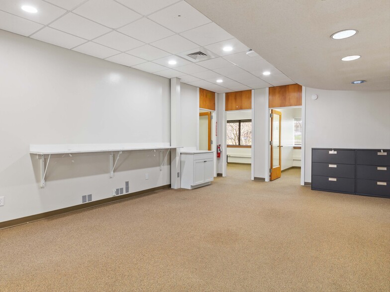 More Photos Of 86 Asheland Ave, Asheville Medical For Lease