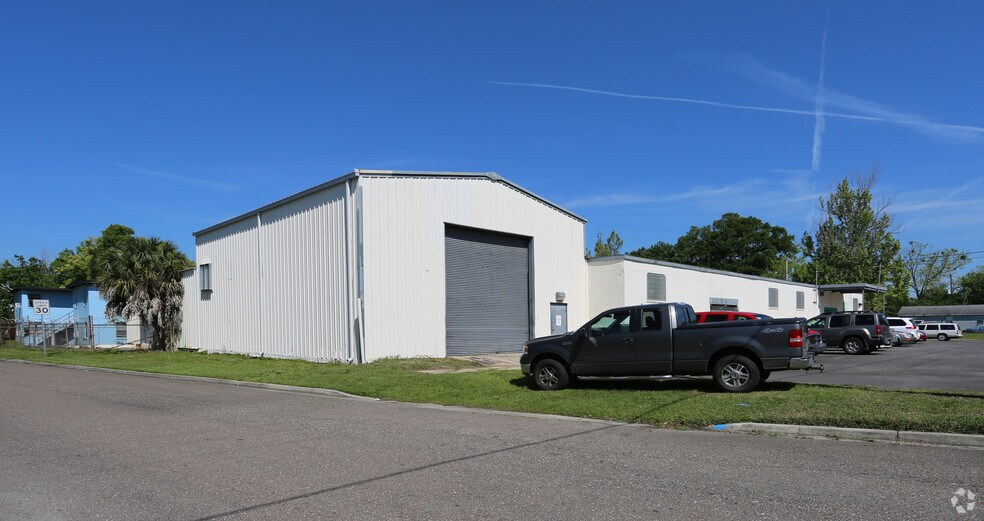 More Photos Of 820 Barnett St, Jacksonville Warehouse For Sale