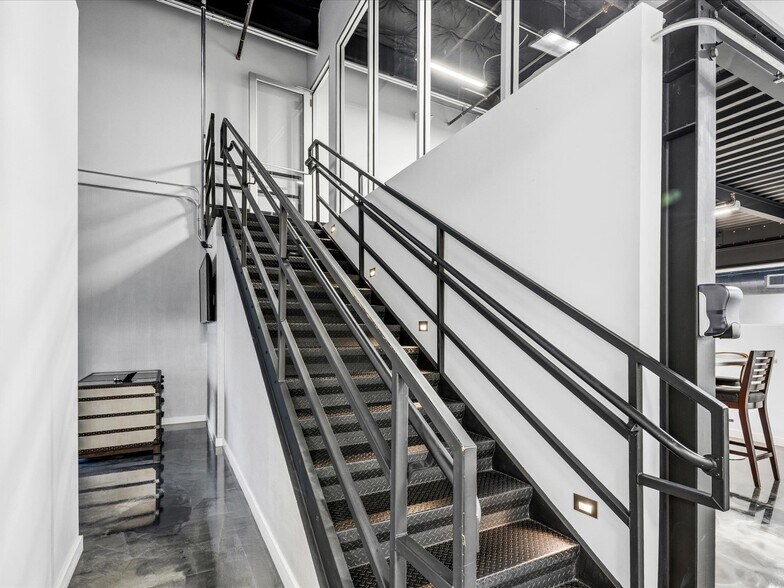 More Photos Of 15481 SW 12th St, Sunrise Flex For Sale