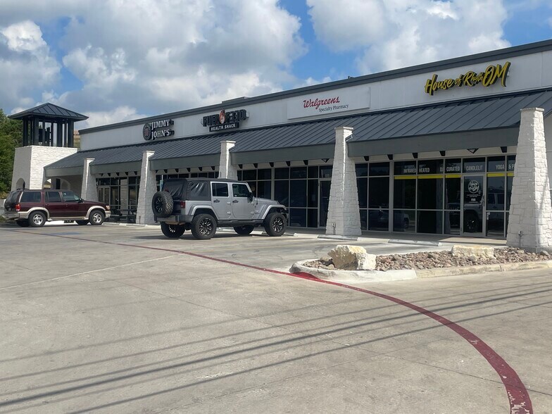More Photos Of 7302 Louis Pasteur Dr, San Antonio Storefront For Lease