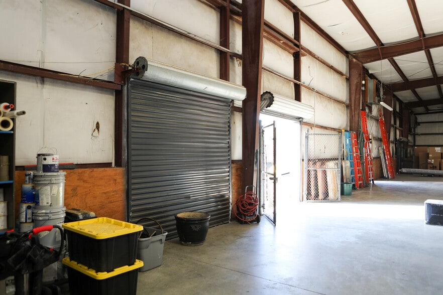 More Photos Of 3595 McCall Pl, Atlanta Distribution For Sale