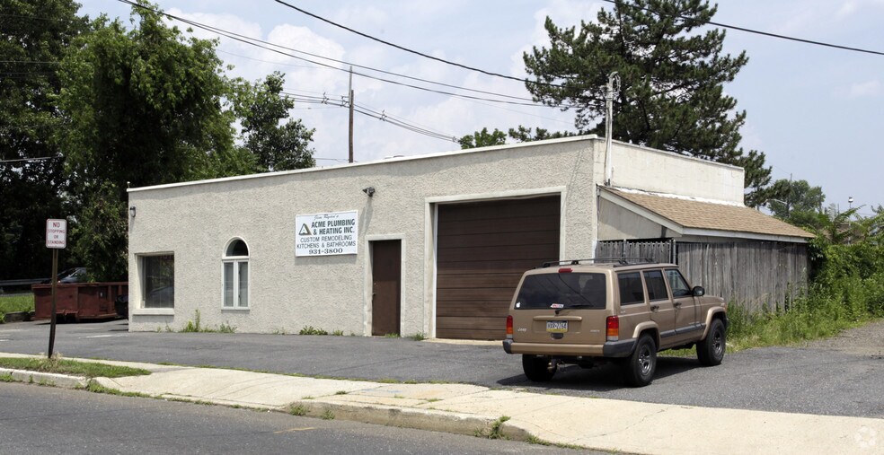 More Photos Of 612 Creek Rd, Bellmawr Light Distribution For Sale