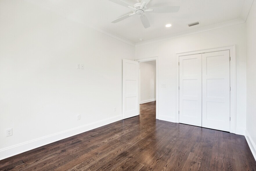 More Photos Of 104 17th st, Tybee Island Apartments For Sale