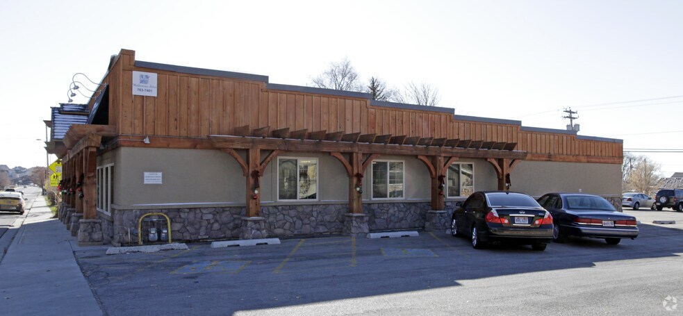 More Photos Of 62 S Main St, Alpine Freestanding For Lease