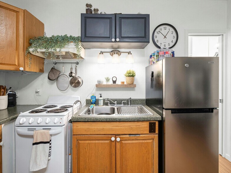 More Photos Of 2802 Whitis Ave, Austin Apartments For Sale