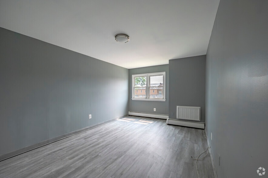 More Photos Of 191 Oak St, Bridgeport Apartments For Sale