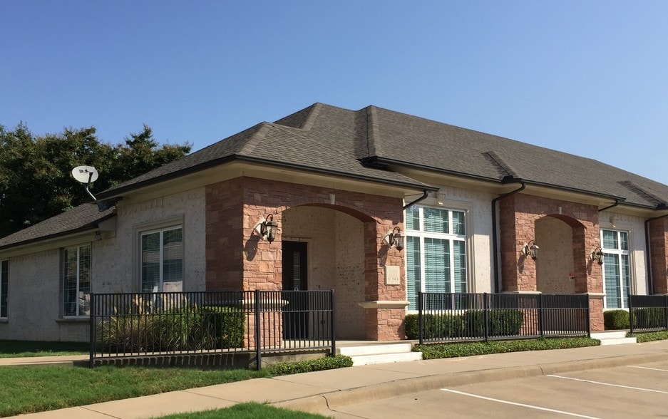 More Photos Of 6220 Campbell Rd, Dallas Medical For Lease