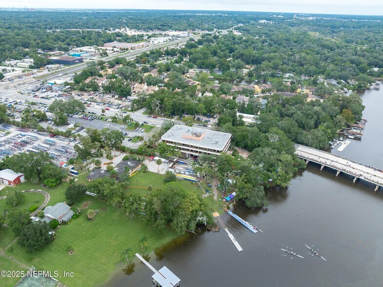 More Photos Of 644 Cesery Blvd, Jacksonville Medical For Sale