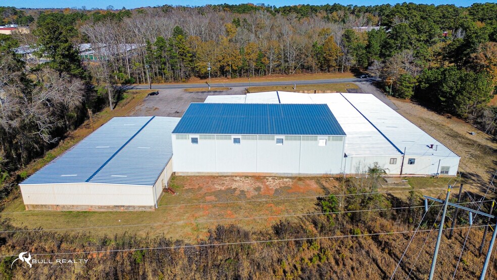 More Photos Of 210 E Lukken Industrial Dr, Lagrange Warehouse For Lease