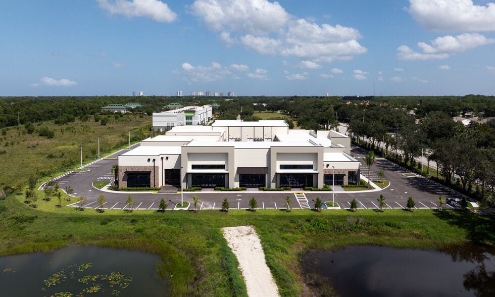 More Photos Of 9606 Bernpine Ct, Bonita Springs General Retail For Lease