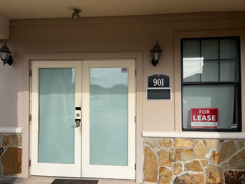 More Photos Of 4502 Riverstone Blvd, Missouri City Medical For Lease