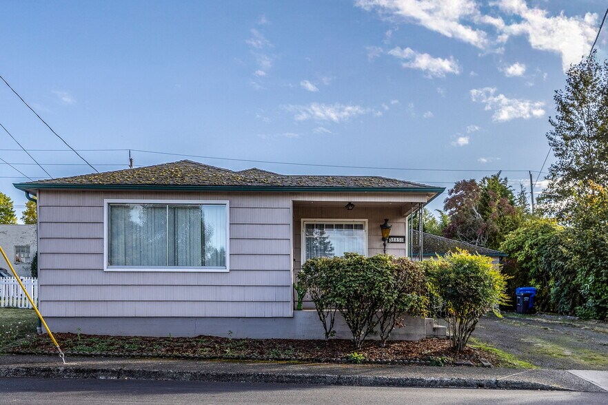 More Photos Of , Sandy Unknown For Sale