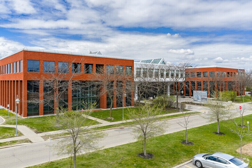 Primary Photo Of 400 Av Sainte-Croix, Saint-Laurent Office For Lease