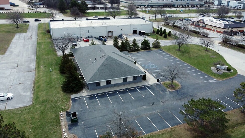 Primary Photo Of 370 Osage St, Maumee Office For Sale
