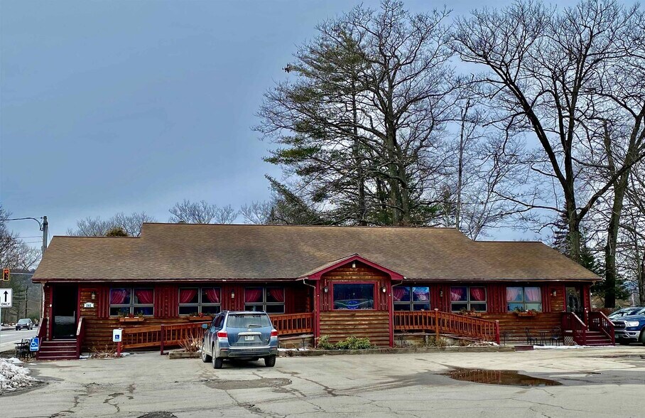 Primary Photo Of 202 Central St, Woodsville General Retail For Sale