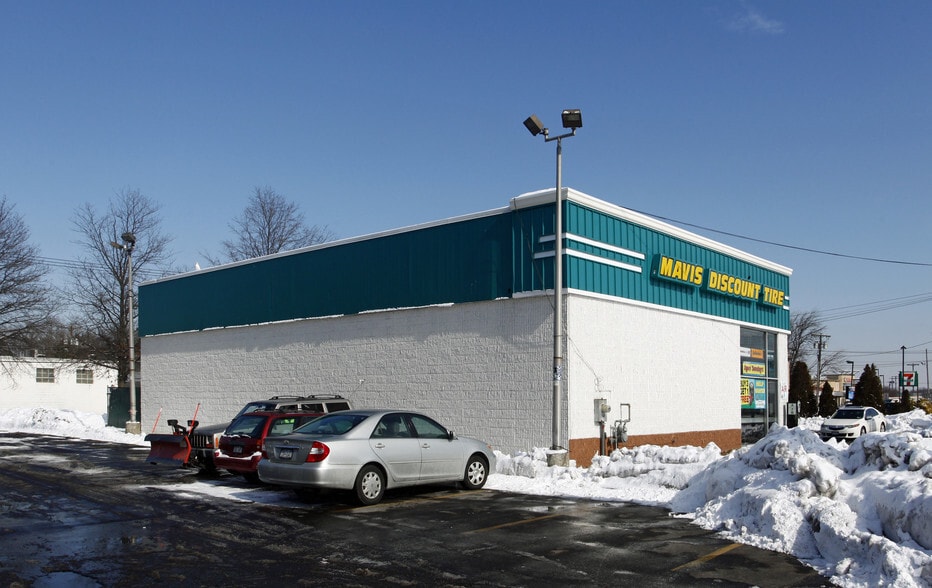 More Photos Of 1706 Sunrise Hwy, Copiague Auto Repair For Sale
