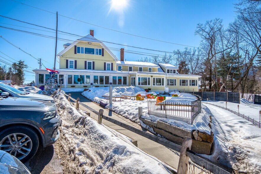 More Photos Of 3378 White Mountain Hwy, North Conway General Retail For Sale