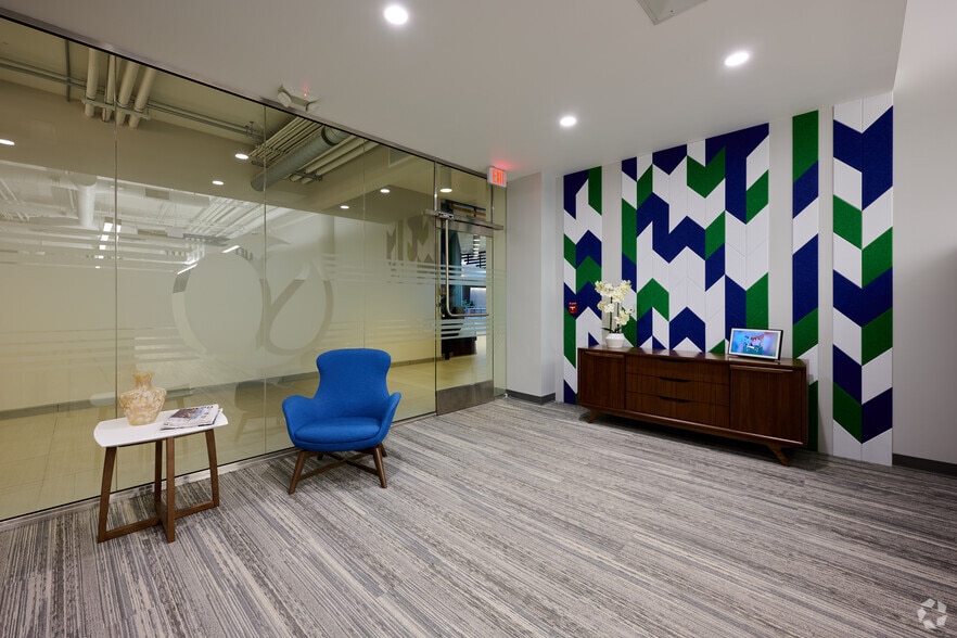 More Photos Of 260 E Main St, Rochester Medical For Lease