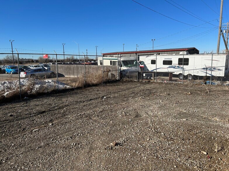 More Photos Of 501 W P St, Lincoln Warehouse For Lease