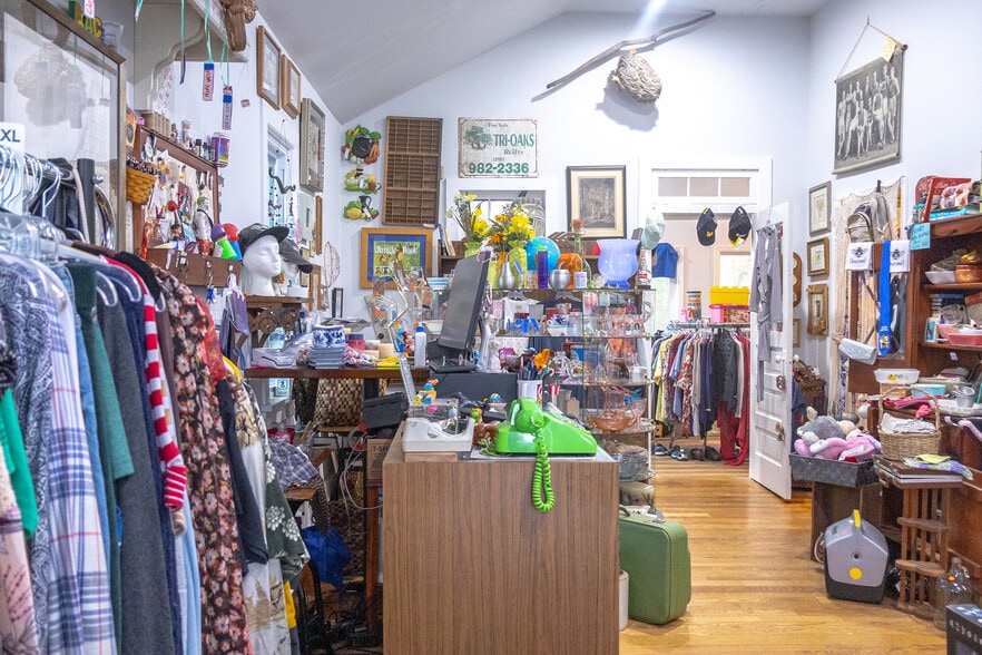 More Photos Of 17656 US Highway 12, New Buffalo Office For Sale