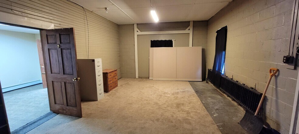 More Photos Of 305 Erie Ave, Saint Marys Office For Lease