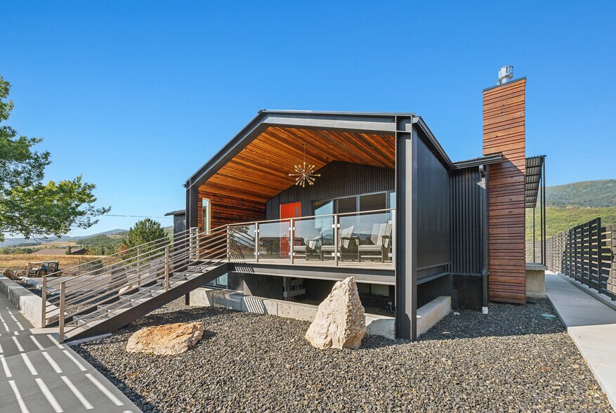 More Photos Of 4770 E 2650 N, Eden Showroom For Lease