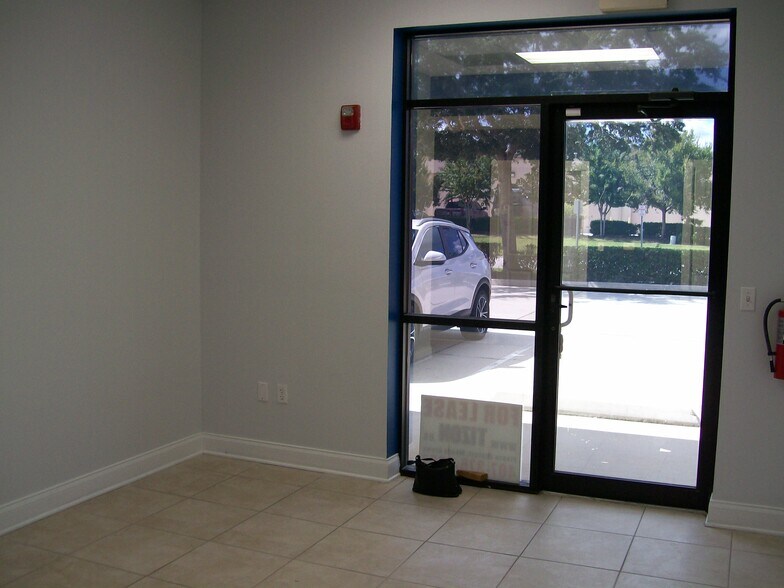 More Photos Of 311 Specialty Pt, Sanford Warehouse For Lease