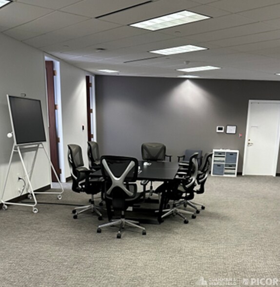 More Photos Of 1 S Church Ave, Tucson Office For Lease