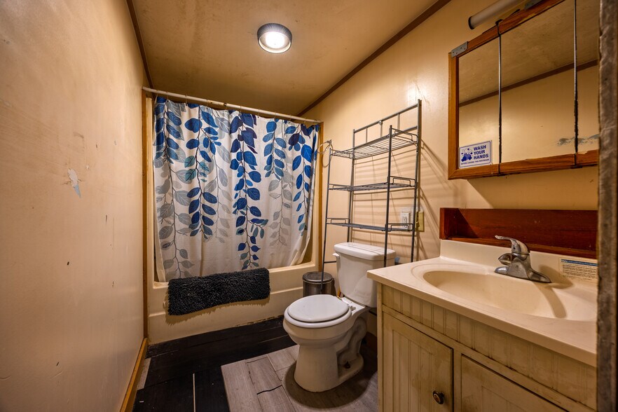 More Photos Of 5300 OK Highway 22 W, Tishomingo Manufactured Housing Mobile Home Park For Sale