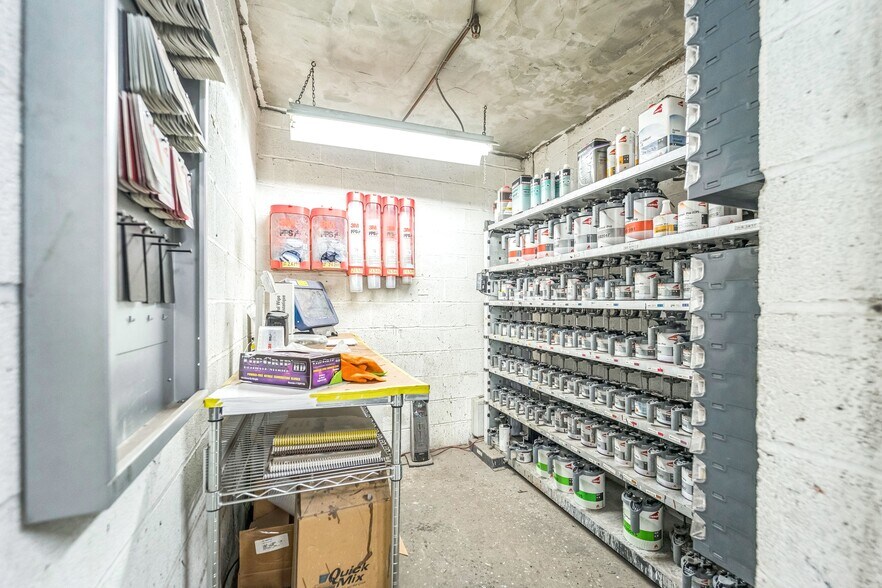 More Photos Of 4423 Belair Rd, Baltimore Auto Repair For Sale