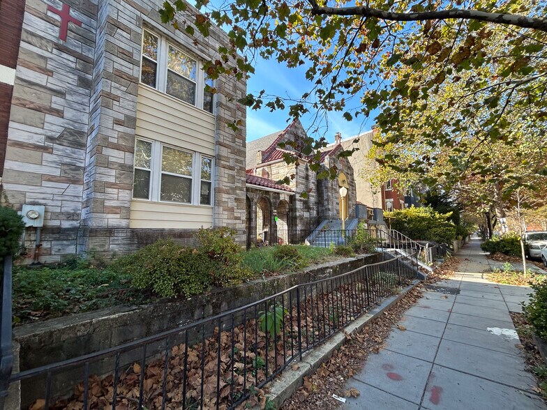 More Photos Of 44 Q St NE, Washington Land For Sale