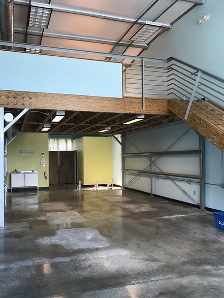 More Photos Of 2752 E Ponce de Leon Ave, Decatur Unknown For Lease