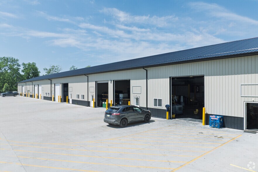 More Photos Of 1605 51st Ave, Des Moines Industrial For Lease