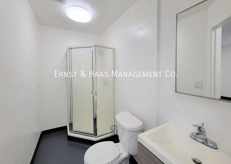 Primary Photo Of 5540 Atlantic Ave, Long Beach Office Residential For Lease