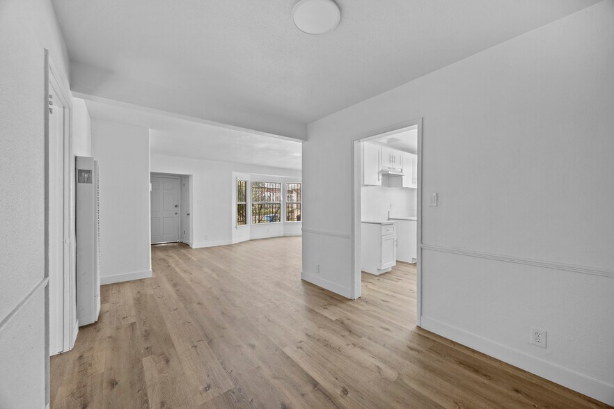 More Photos Of 11008 Willowbrook Ave, Los Angeles Multifamily For Sale