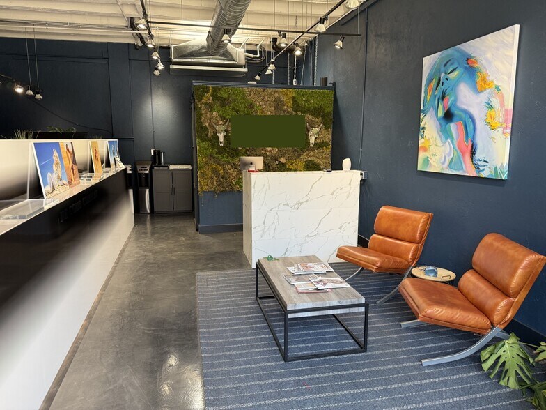 More Photos Of 1720 Wyandotte St, Kansas City Office For Lease