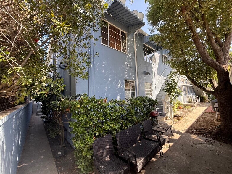 More Photos Of 5005 Cahuenga Blvd, North Hollywood Apartments For Sale